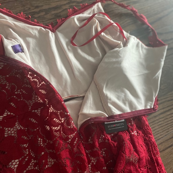 NWT red lace dress - Picture 8 of 9